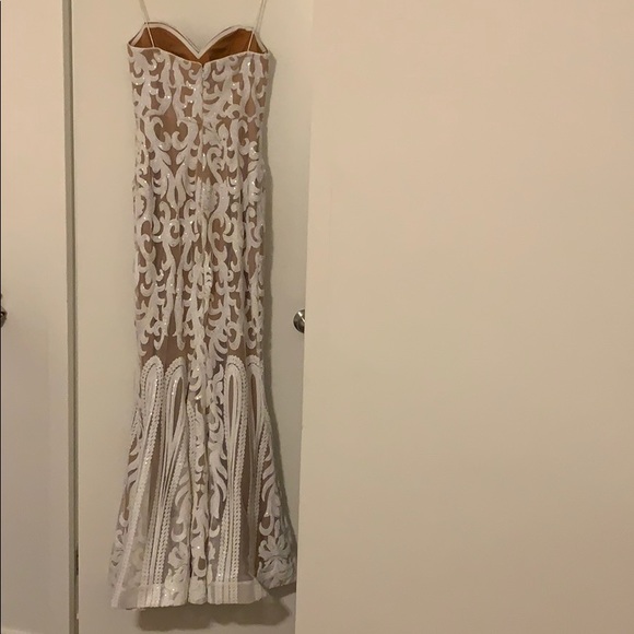 Gown - Picture 2 of 3